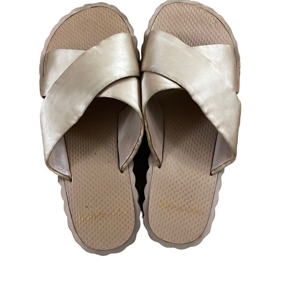 Elegant Cream Women's Sandals